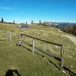 Alpengasthof Schuster B&B
