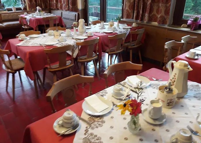 Alpengasthof Schuster B&B Seewiesen